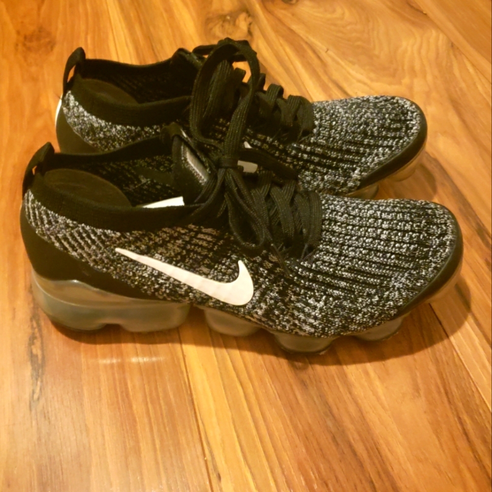 Nike Vapormax Flyknit Oreo women's 8